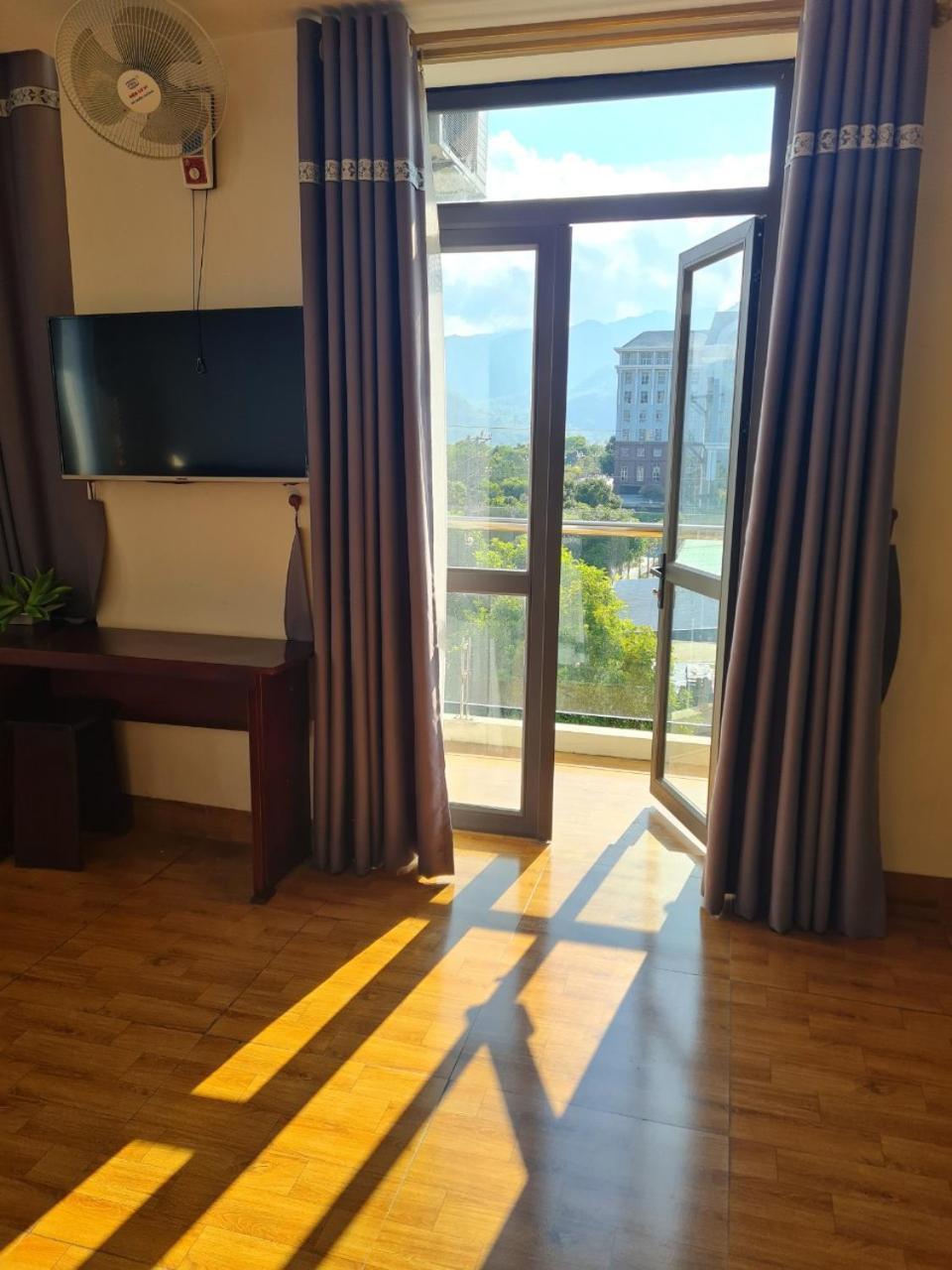 Minh Son Hotel Ta Lan Than Екстериор снимка