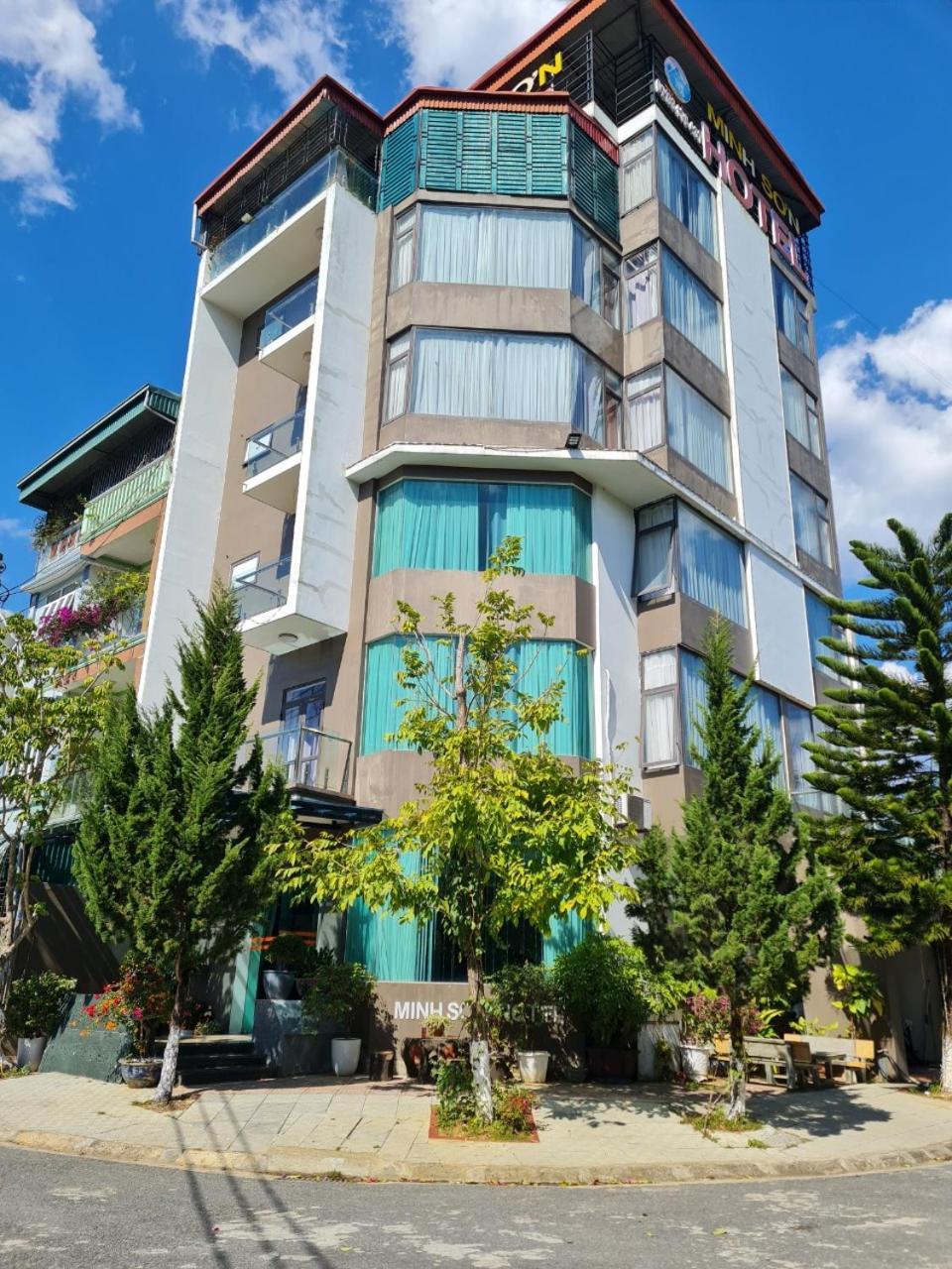 Minh Son Hotel Ta Lan Than Екстериор снимка