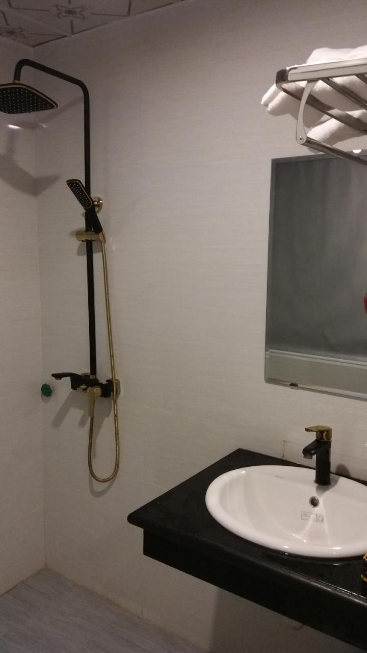 Minh Son Hotel Ta Lan Than Екстериор снимка
