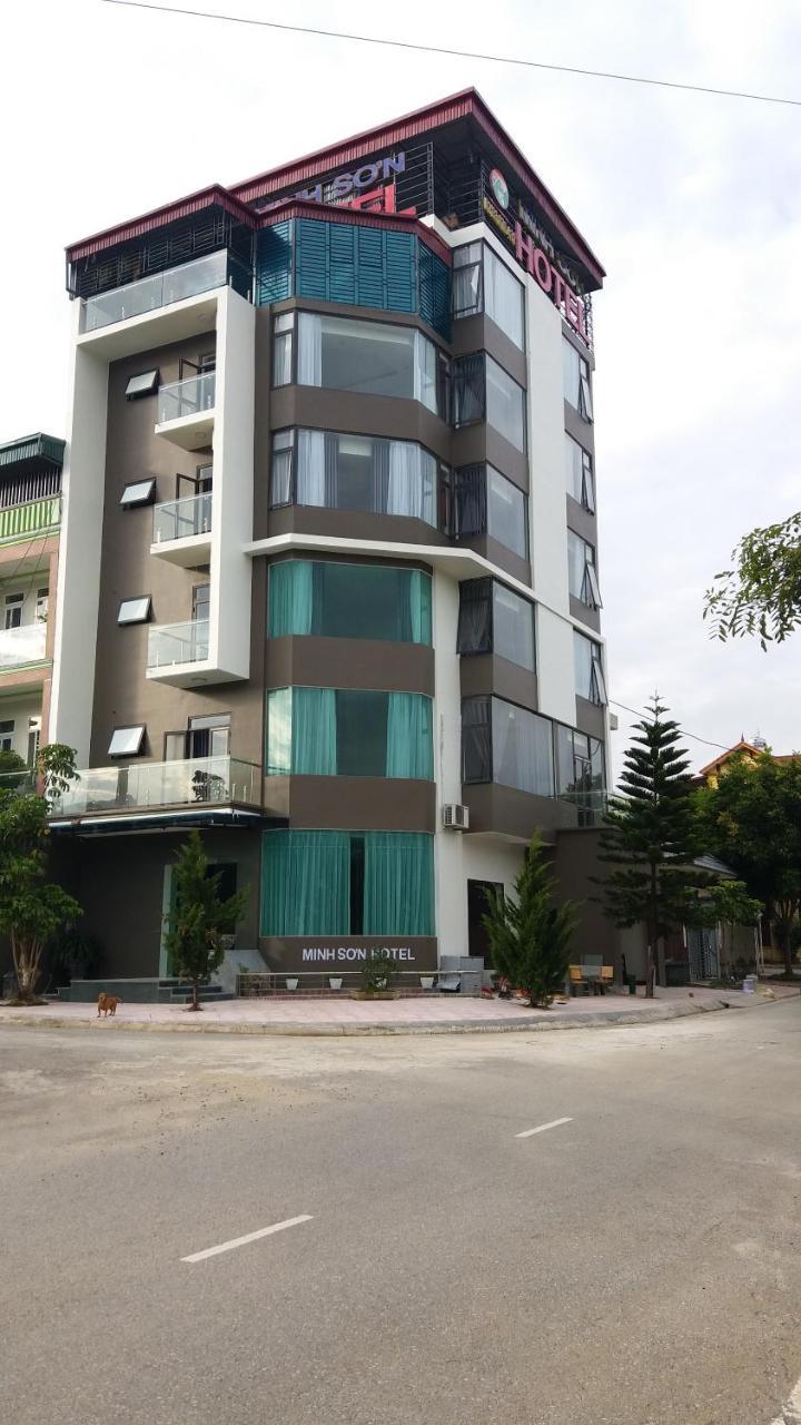 Minh Son Hotel Ta Lan Than Екстериор снимка